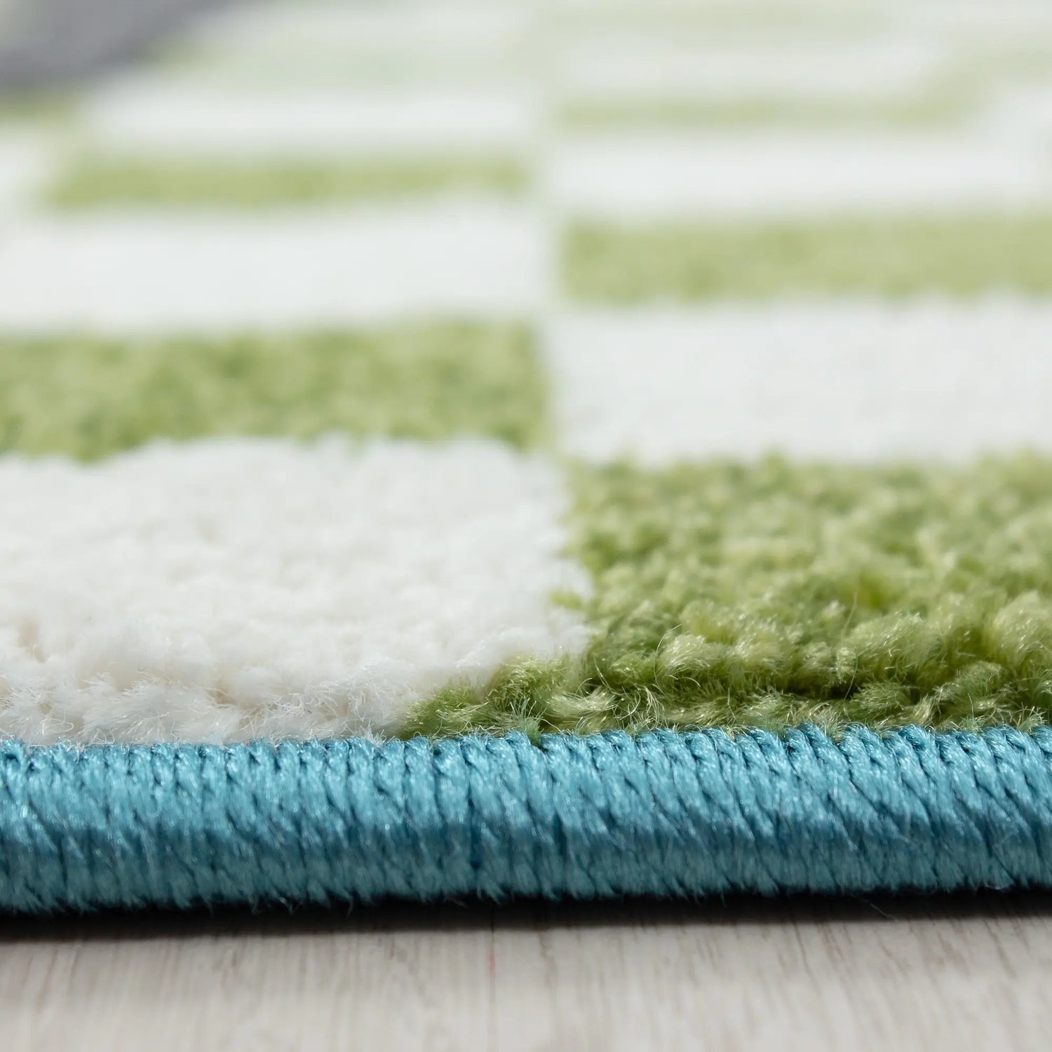 Product edge detail