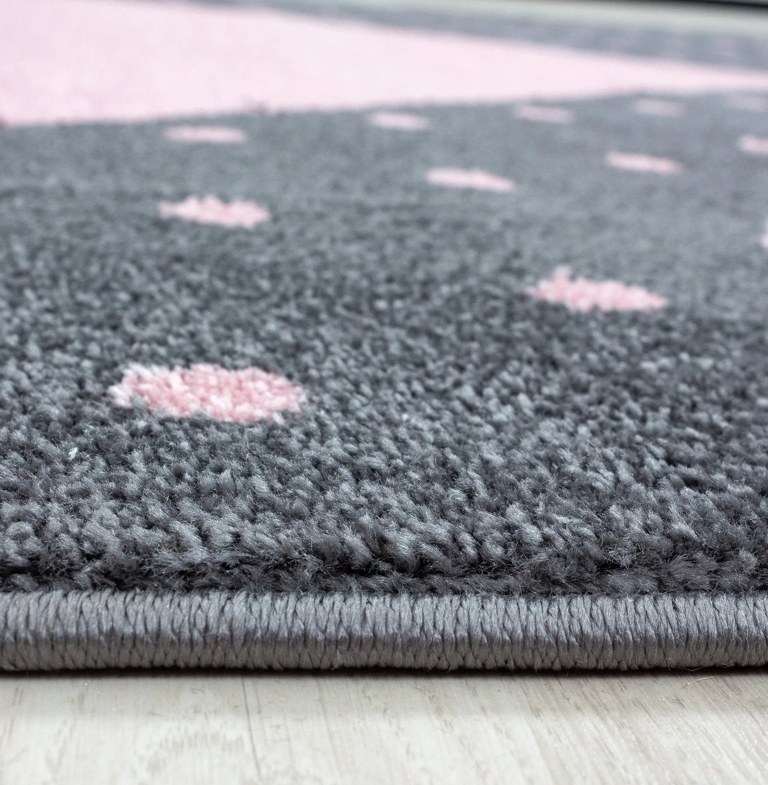 Product edge detail