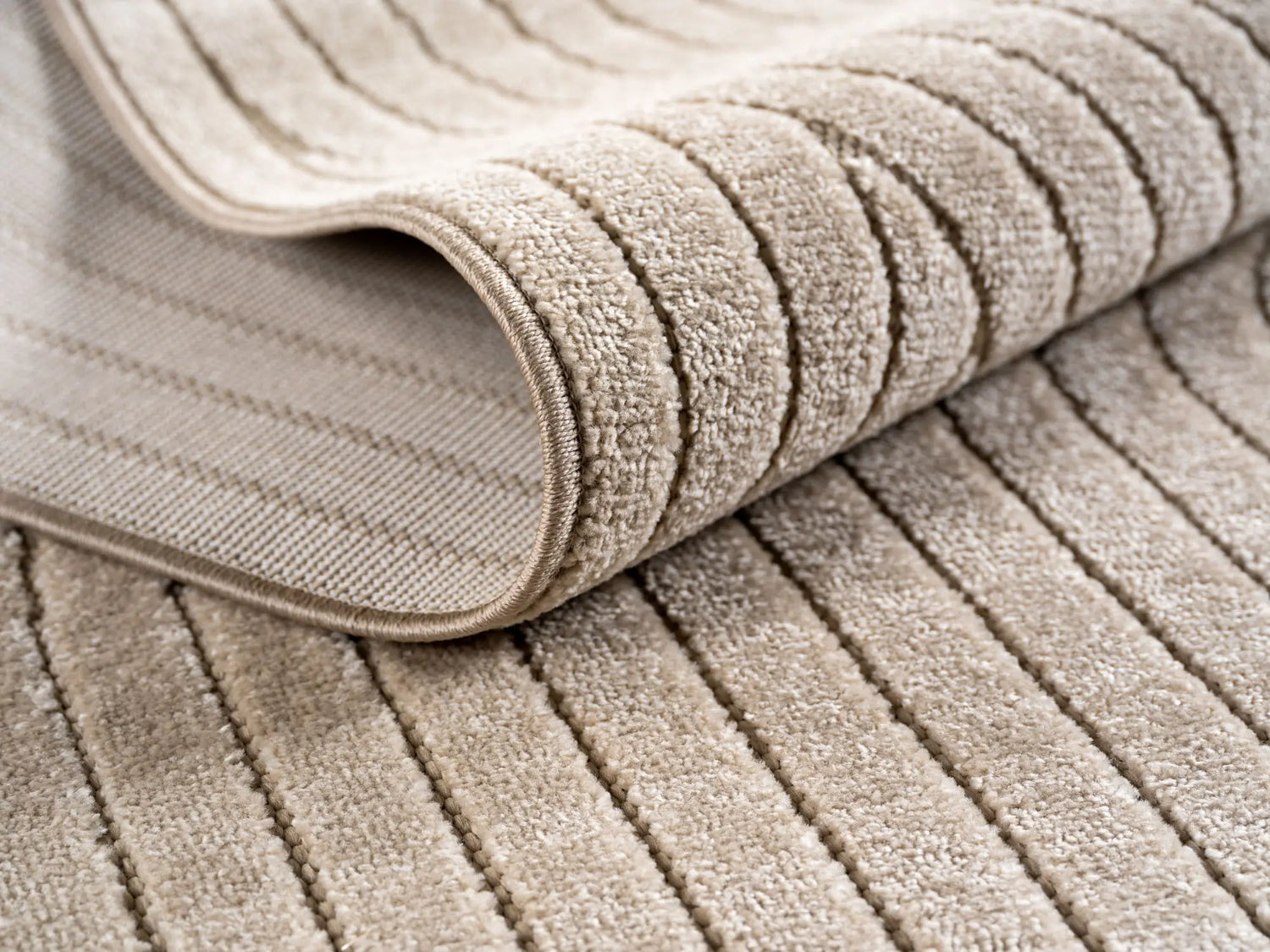 Product fold detail