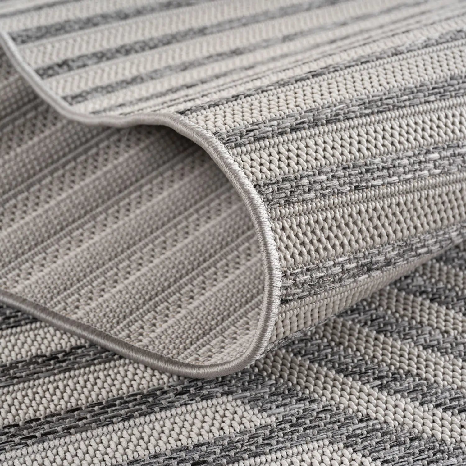 Product fold detail