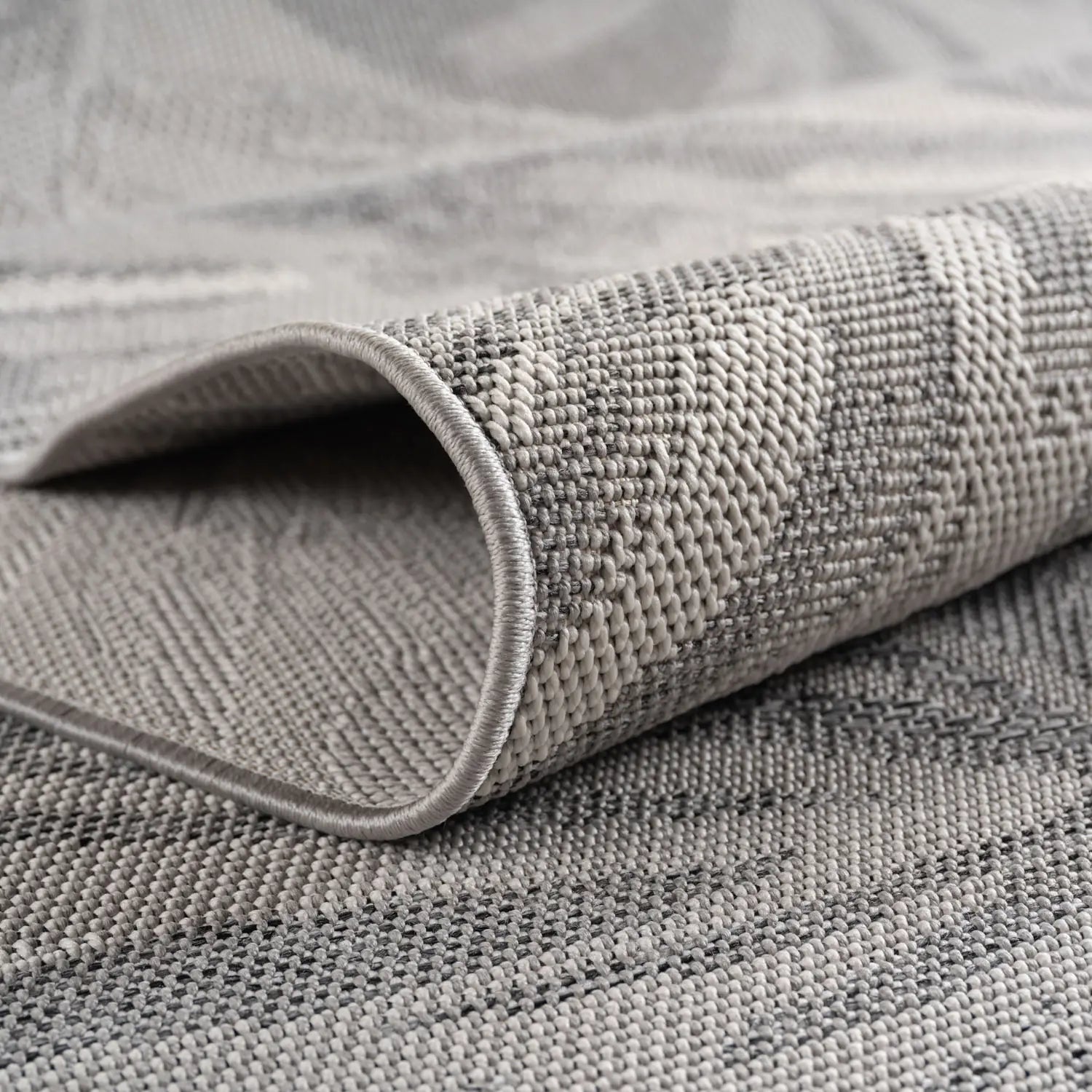 Product fold detail