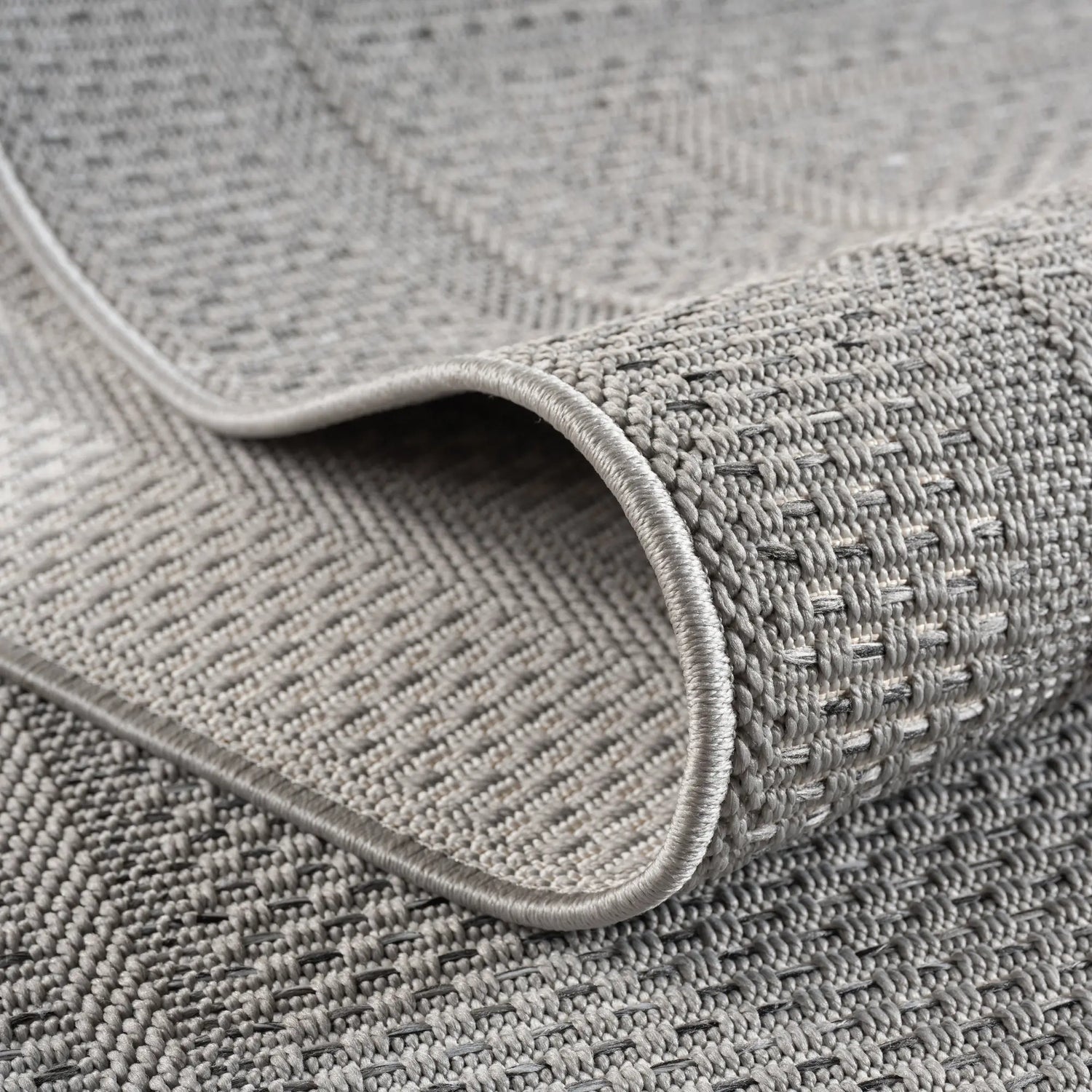 Product fold detail