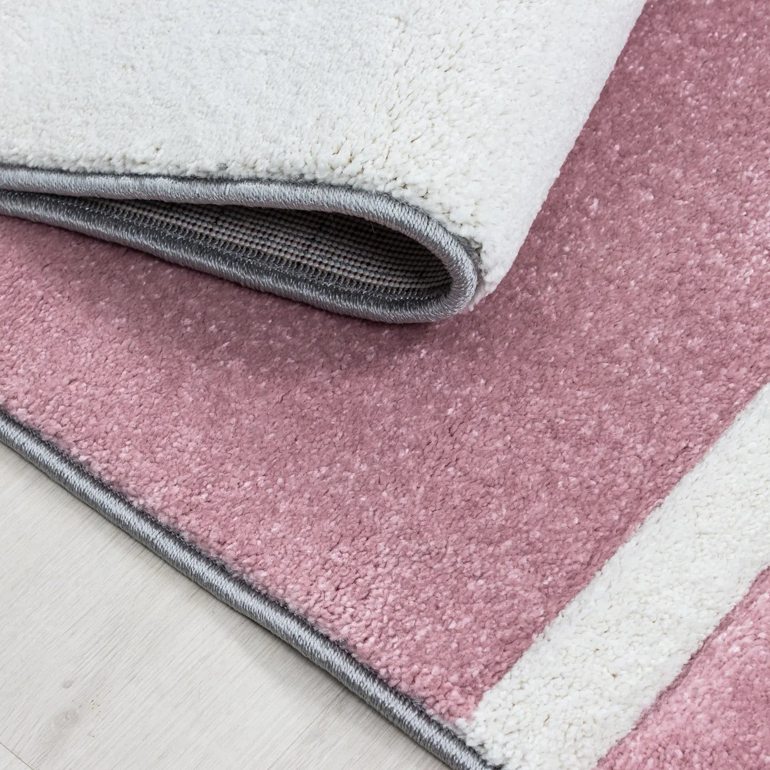 Product fold detail