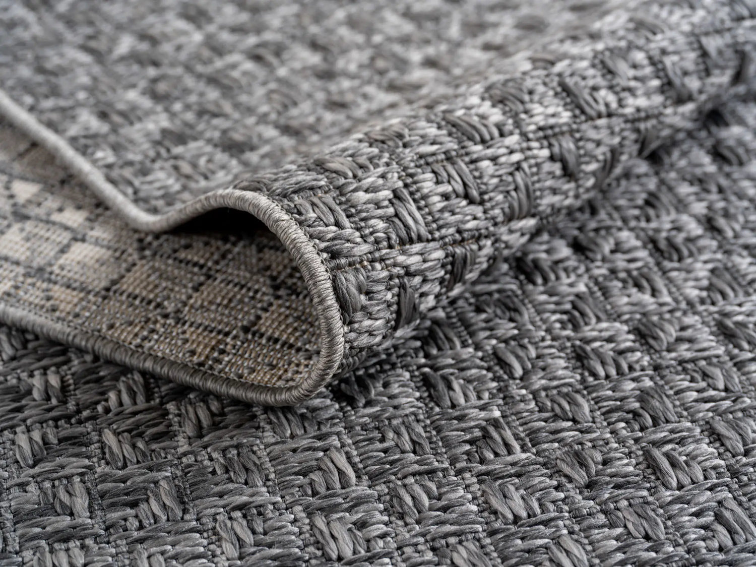 Product fold detail