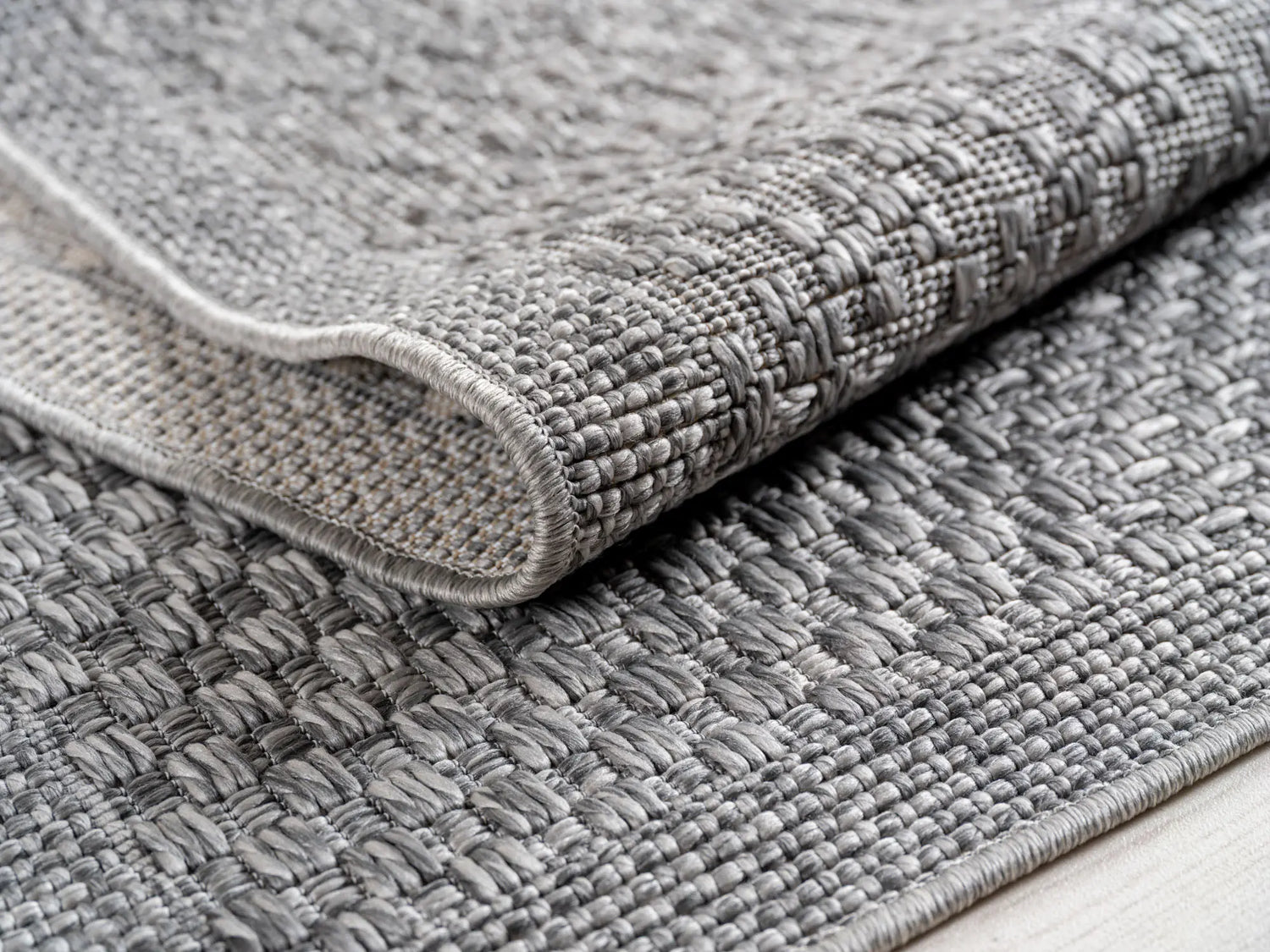 Product fold detail