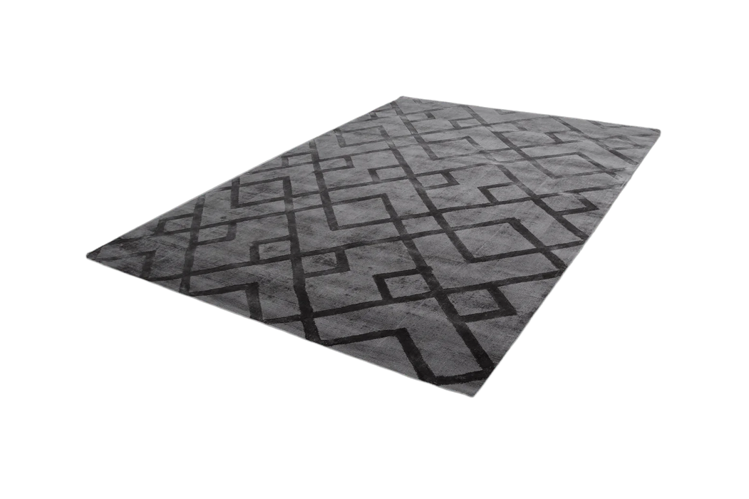 {{ product.title }}