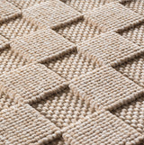 HELIX2203BEIGE 05 Swatch — Modern Vloerkleed - Helix Gevlochten Beige