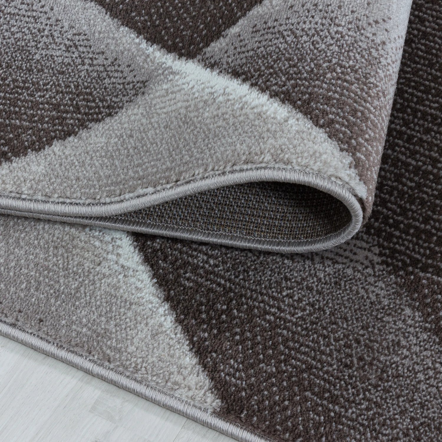 Product fold detail
