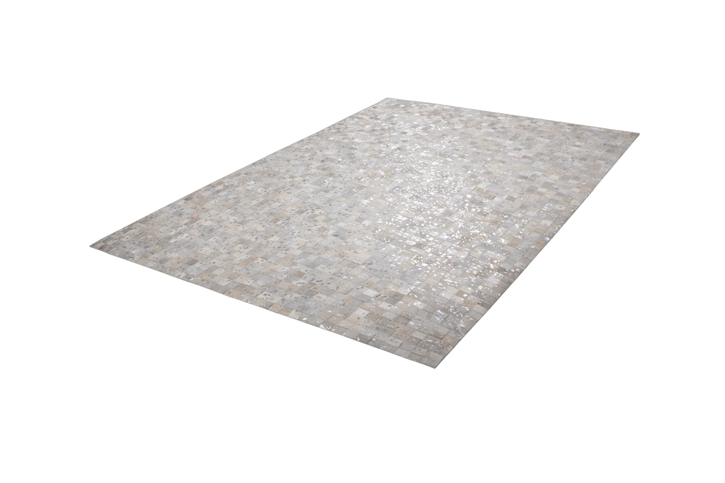 {{ product.title }}