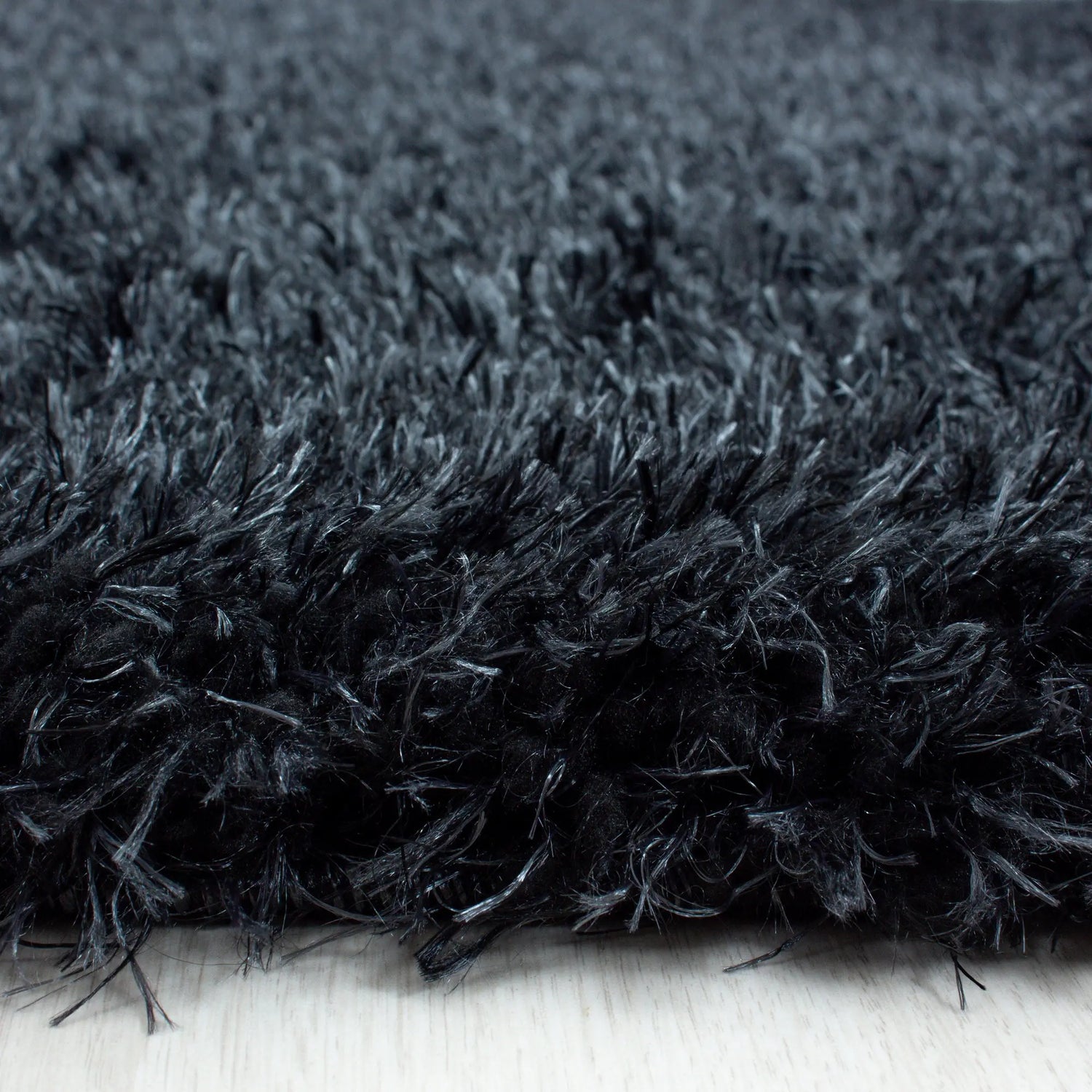 Product edge detail