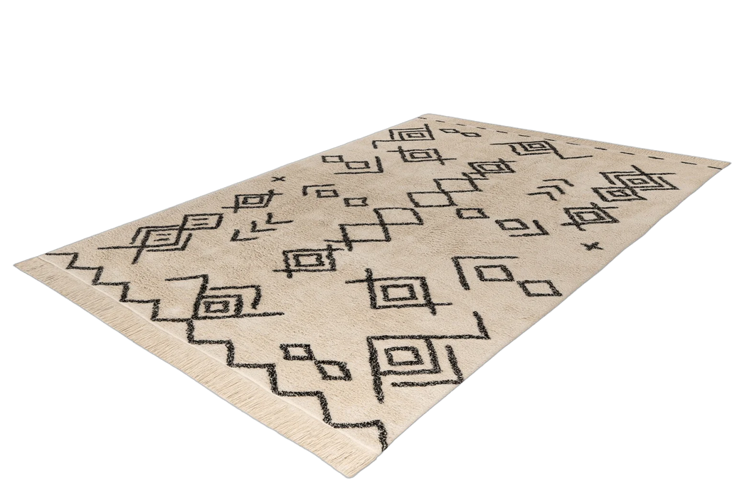 {{ product.title }}