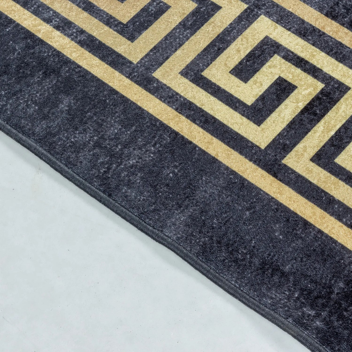 Product edge detail