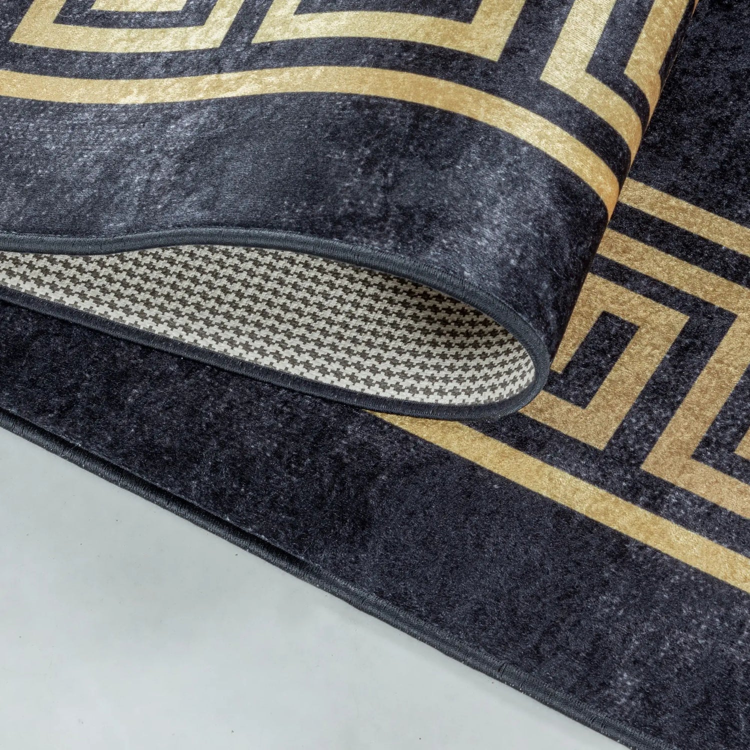 Product fold detail