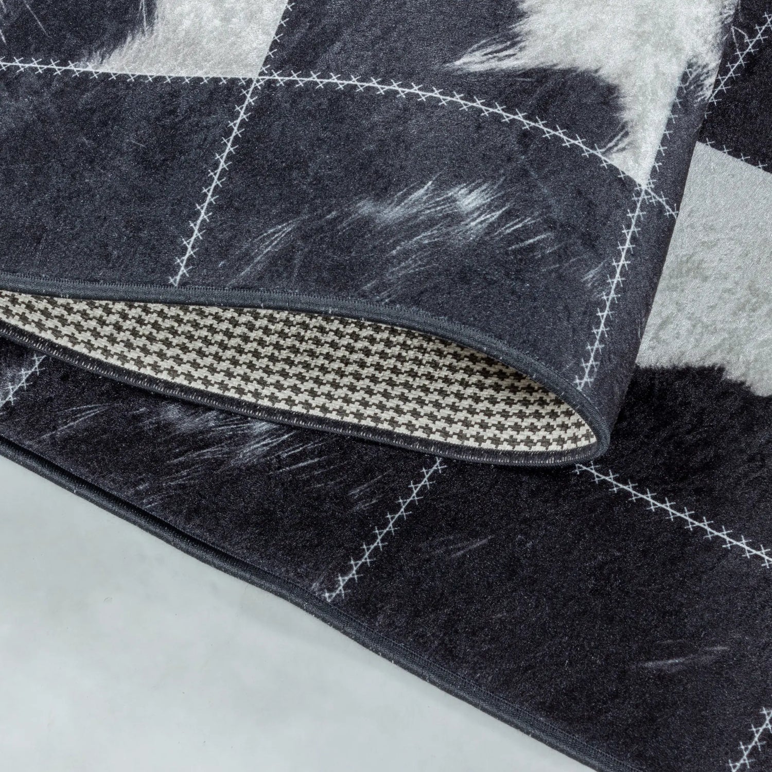 Product fold detail