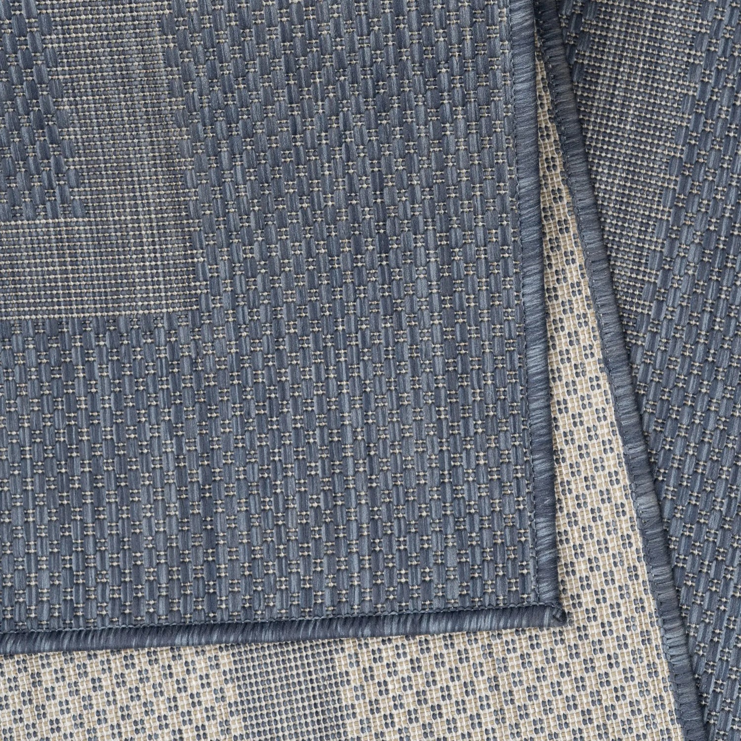 Product edge detail