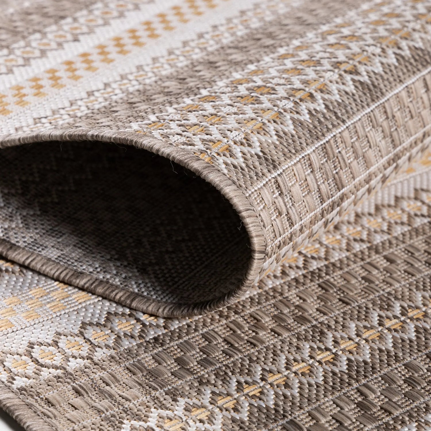 Product fold detail