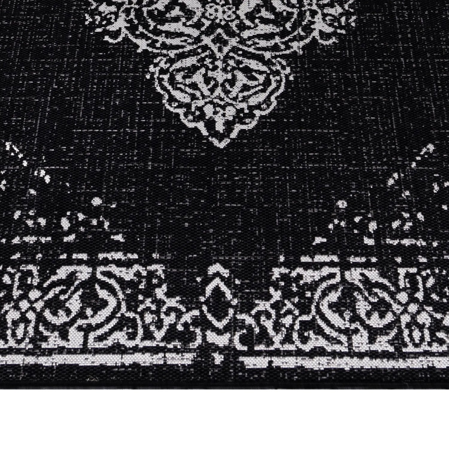 Product edge detail