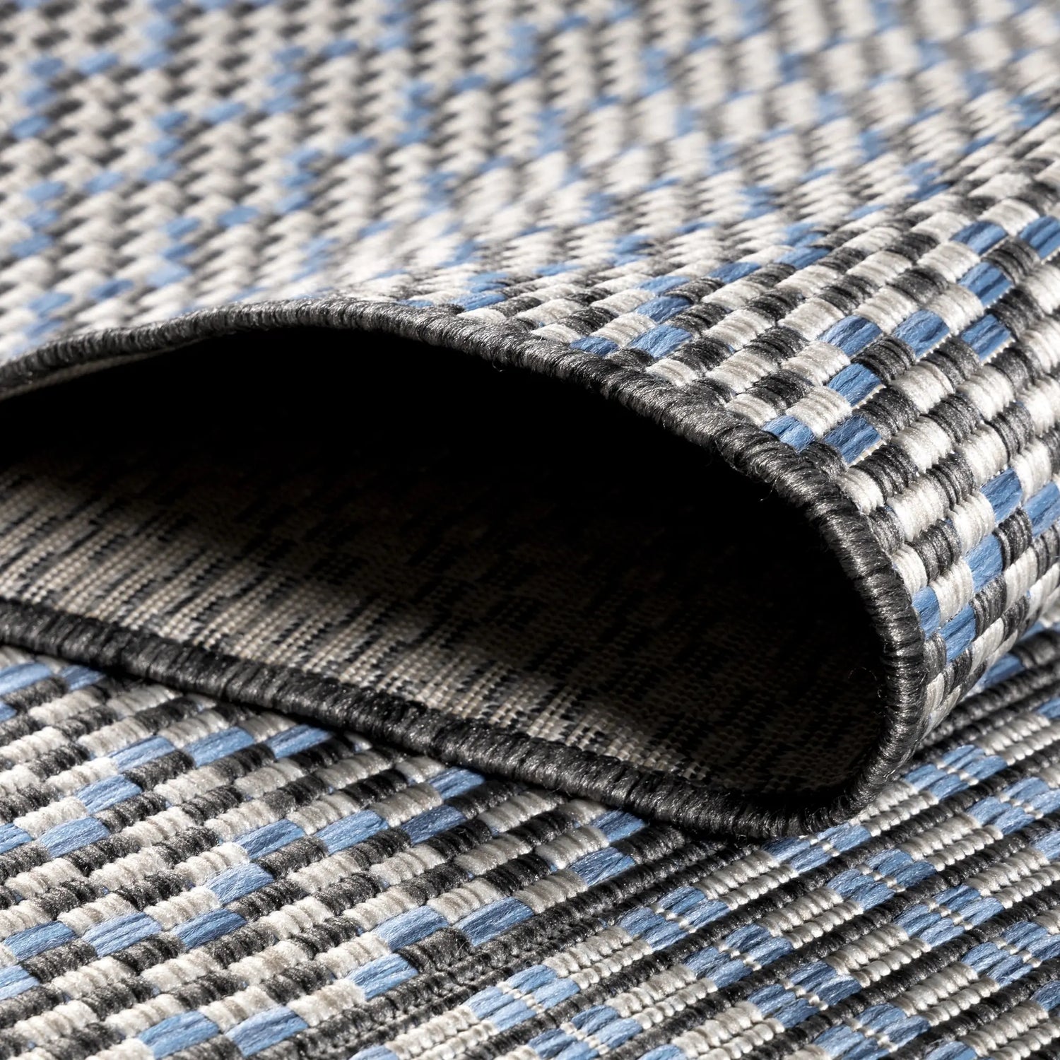 Product fold detail