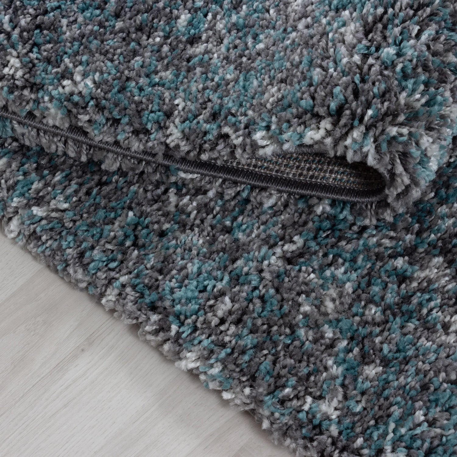 Product fold detail
