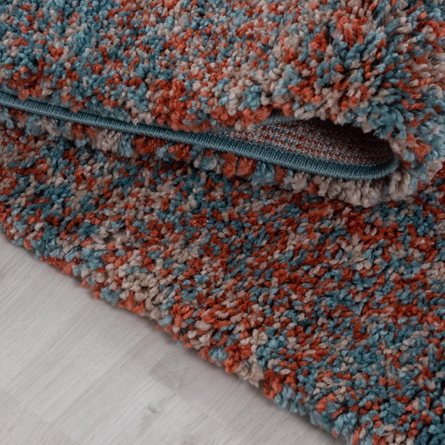 Product fold detail