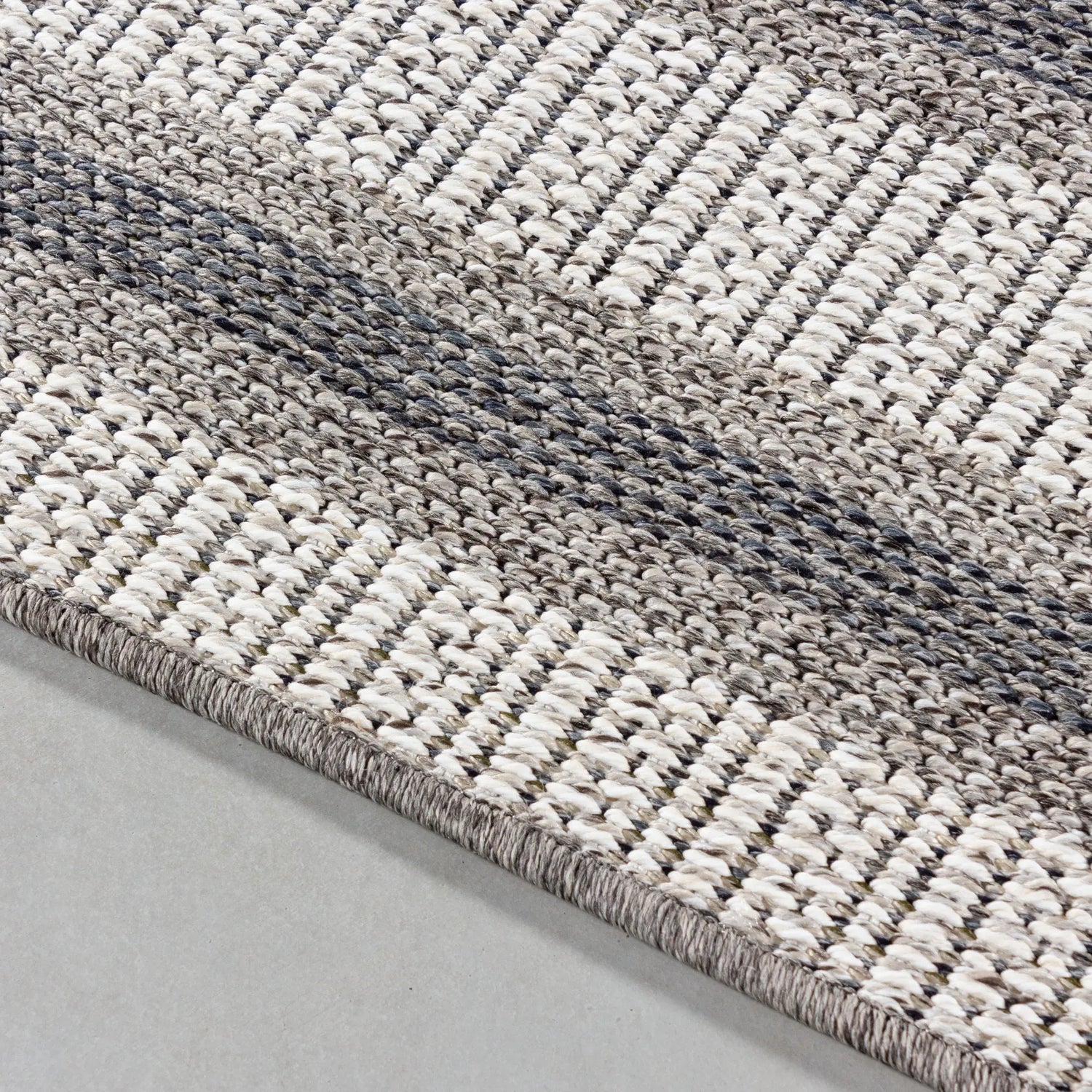 Product edge detail