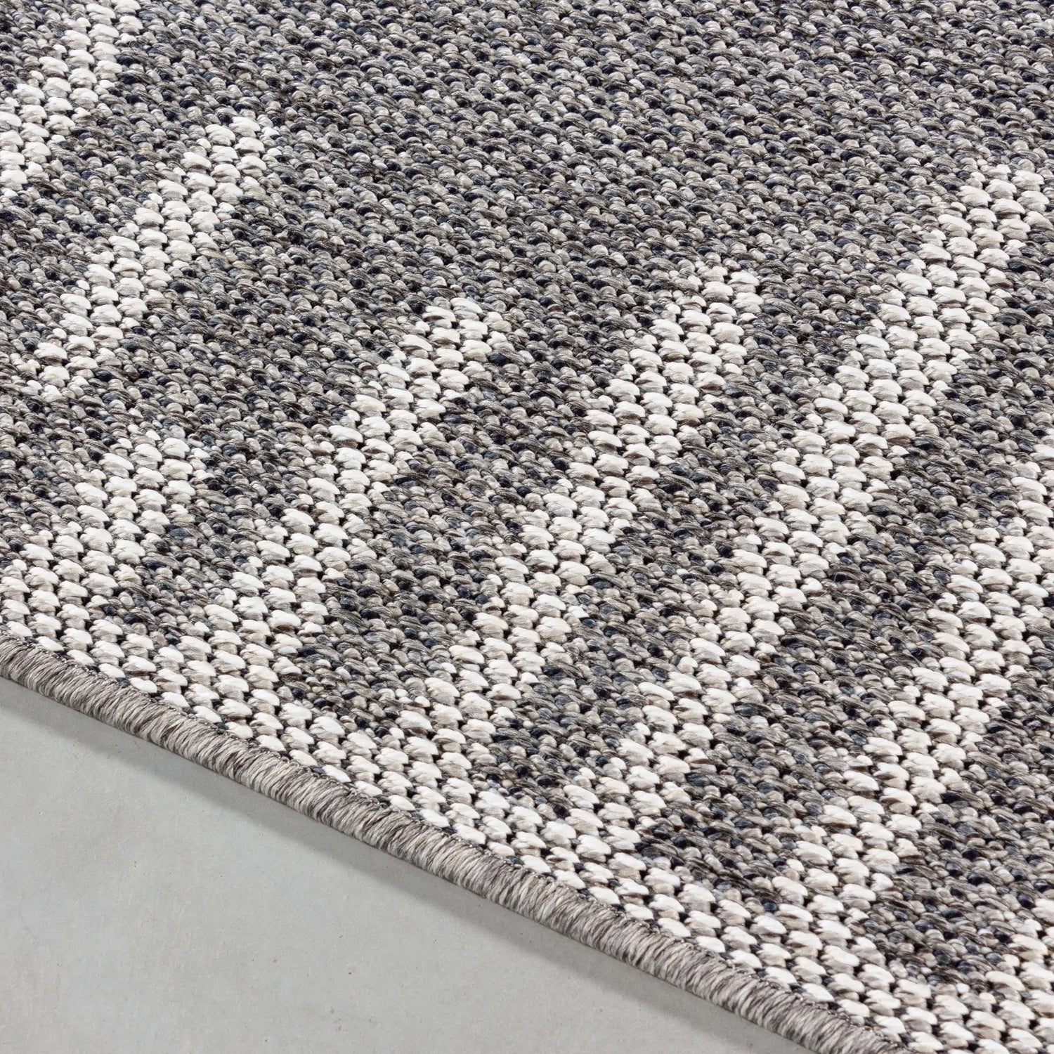 Product edge detail