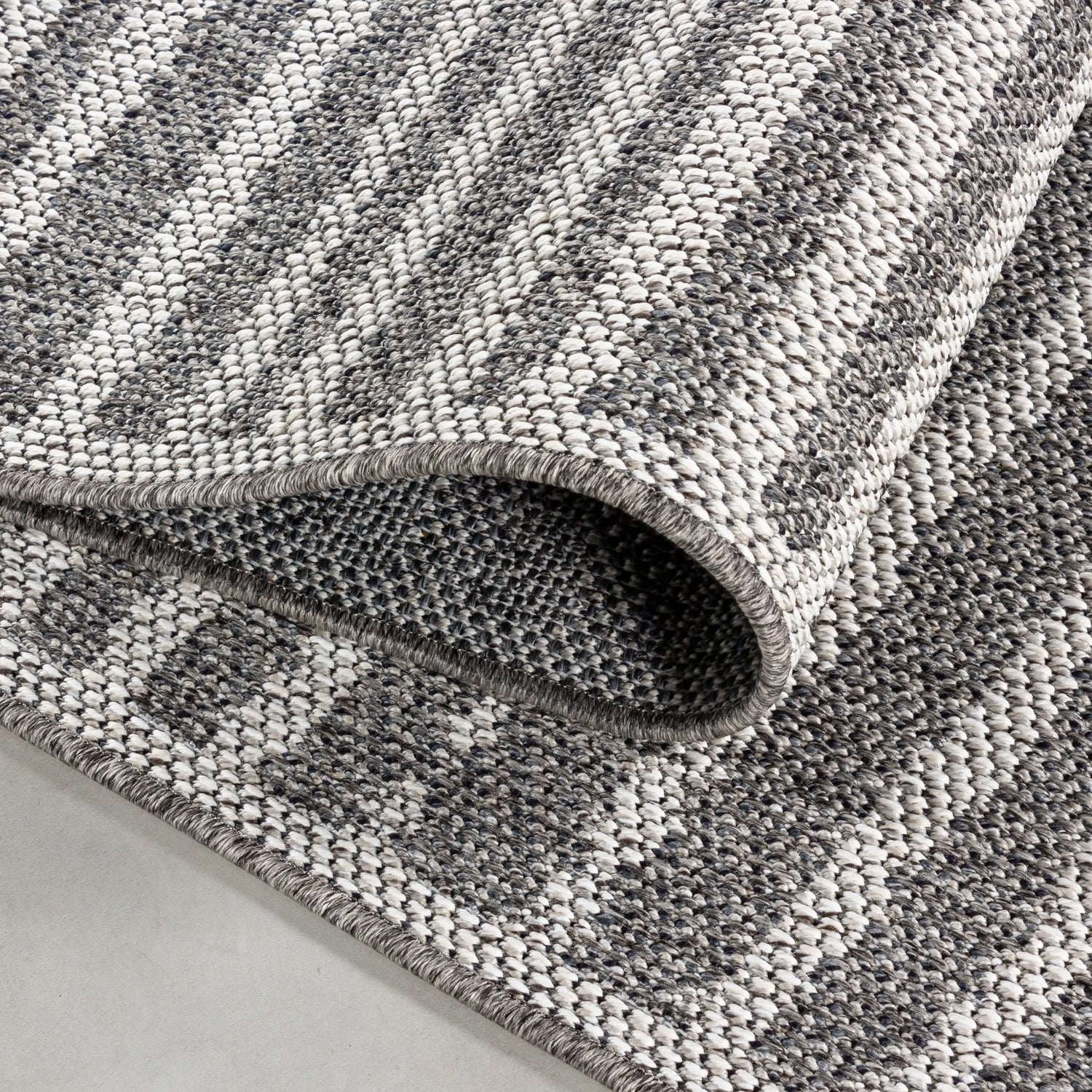 Product fold detail