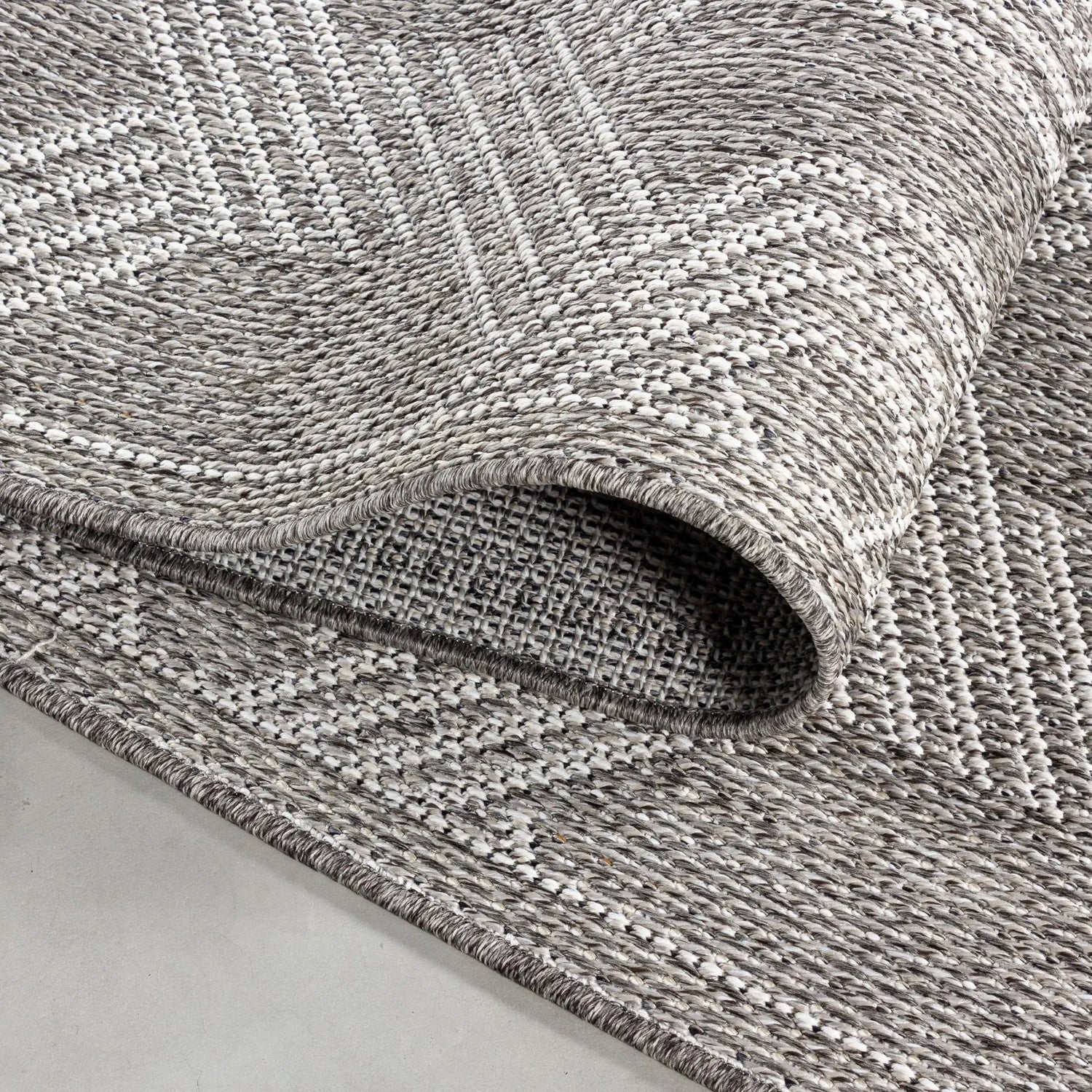 Product fold detail