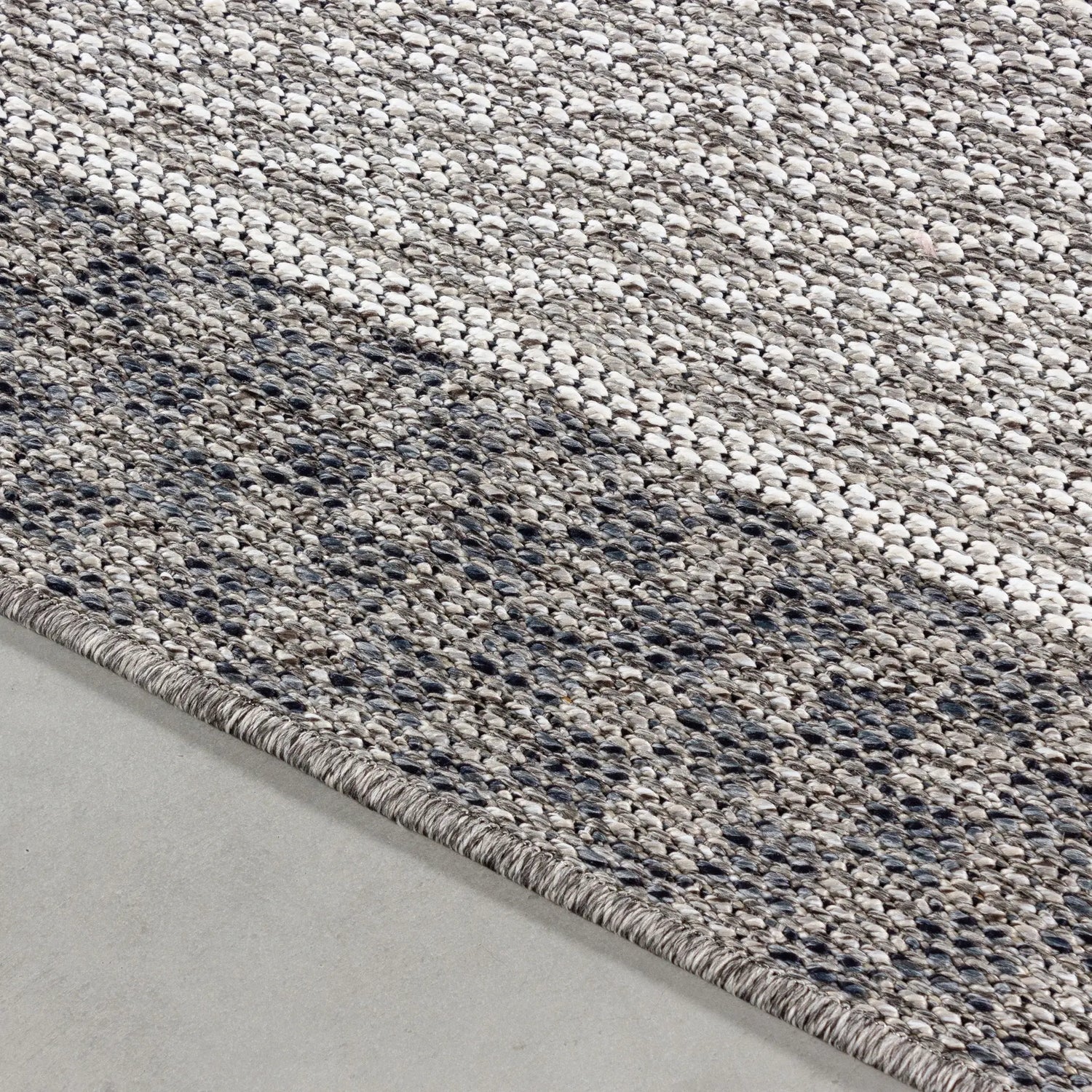Product edge detail