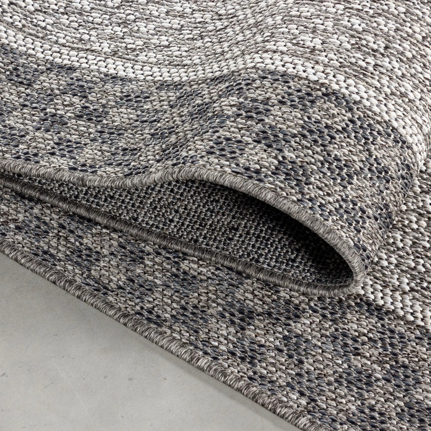 Product fold detail