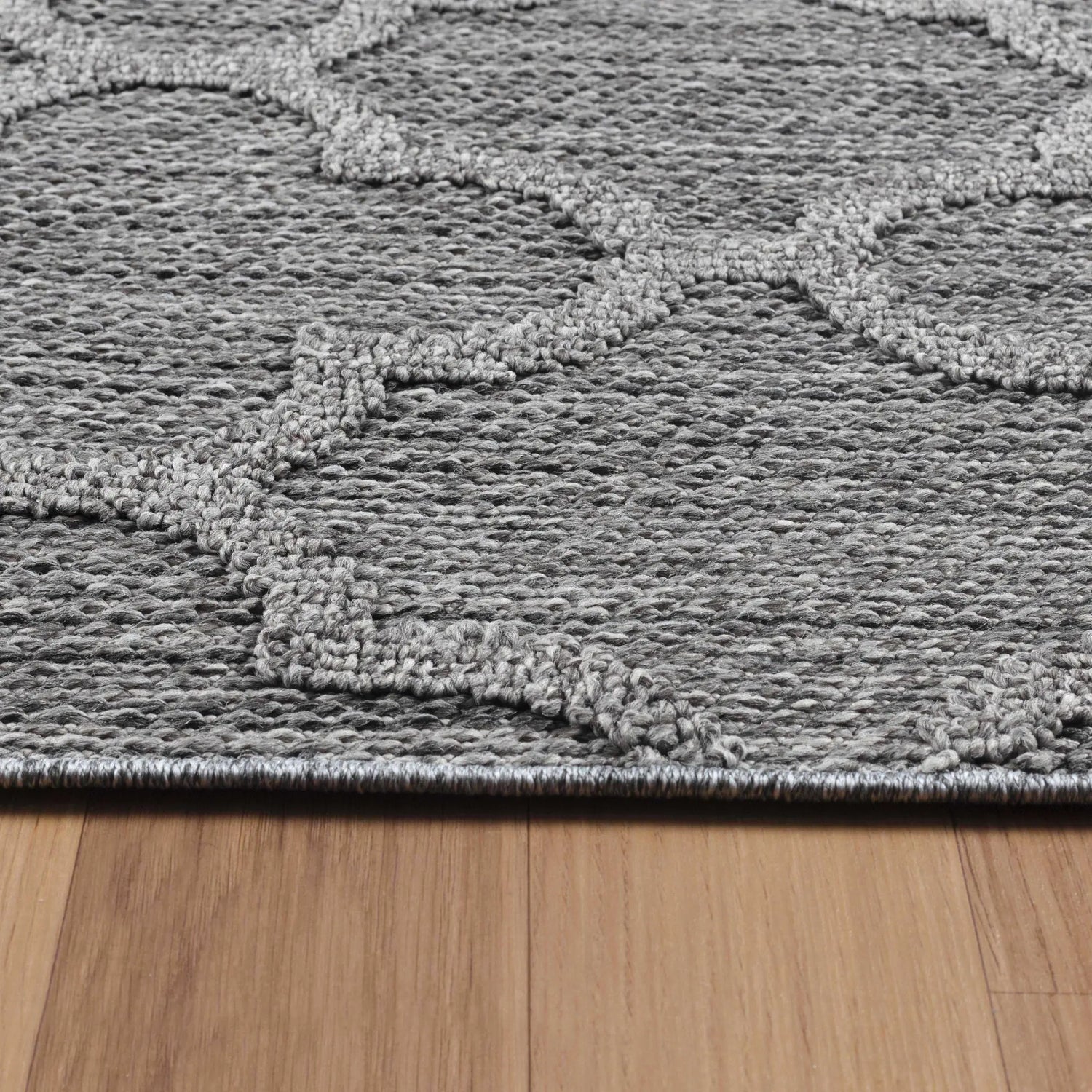 Product edge detail
