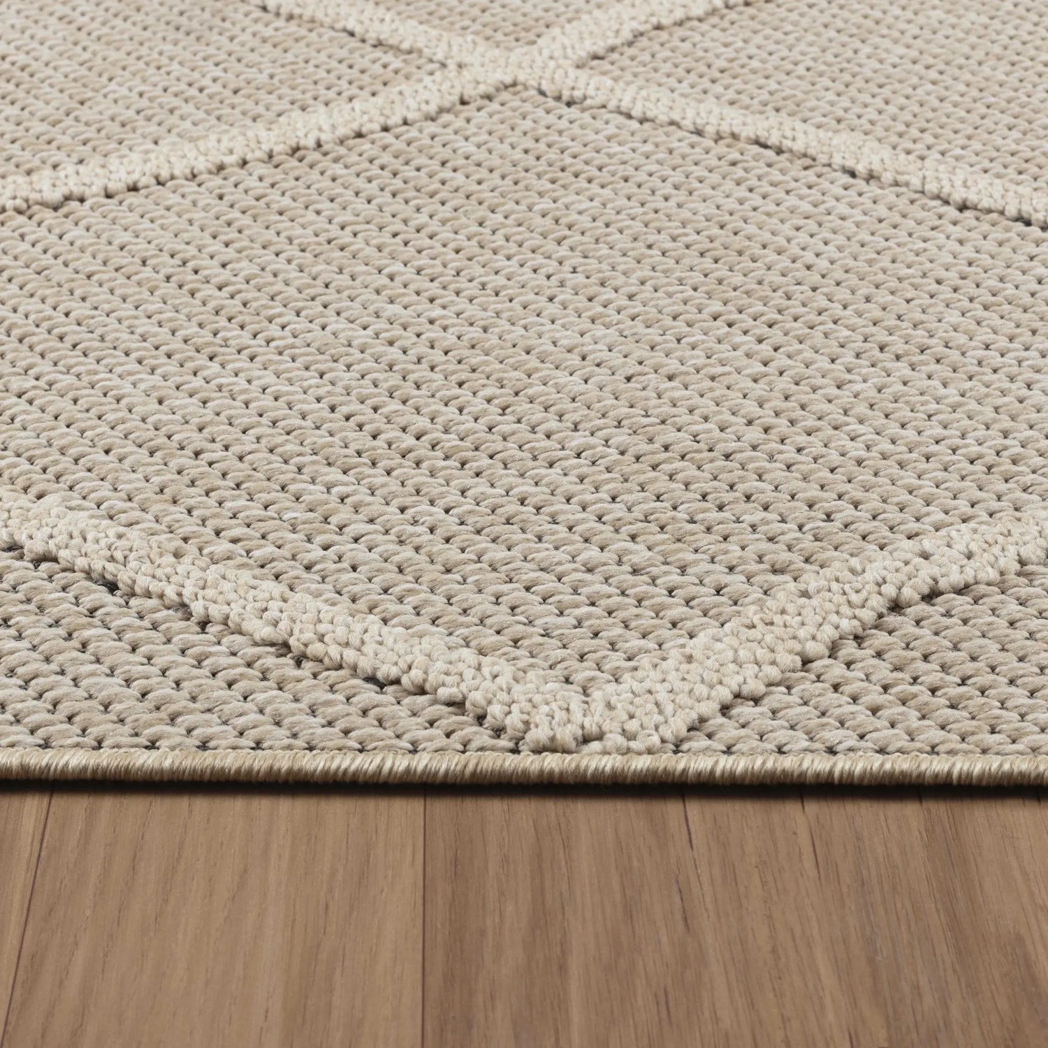 Product edge detail