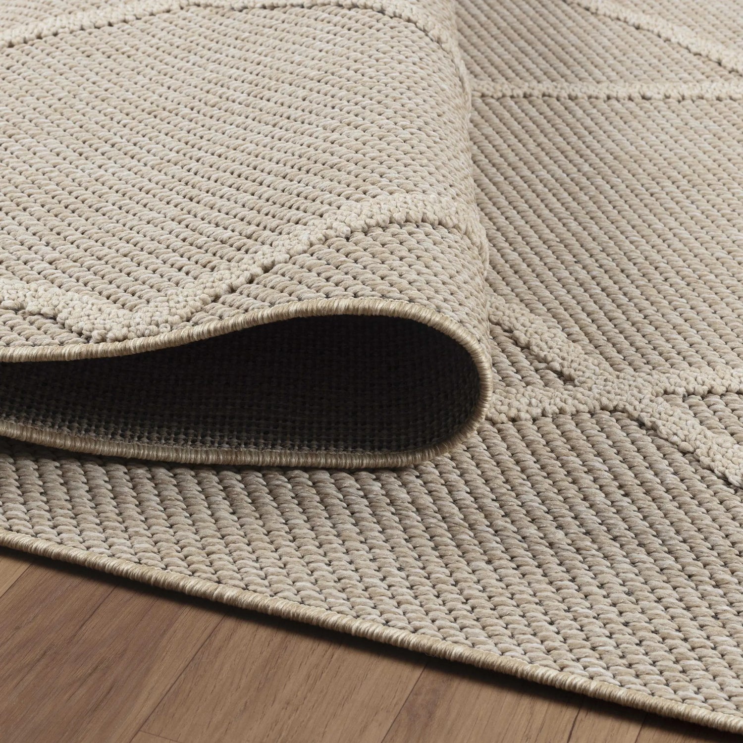 Product fold detail