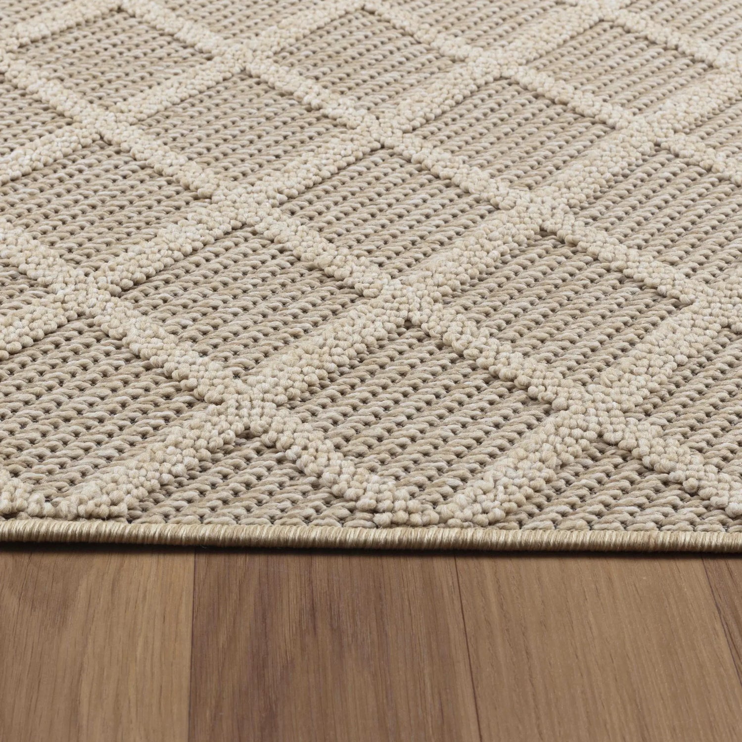 Product edge detail