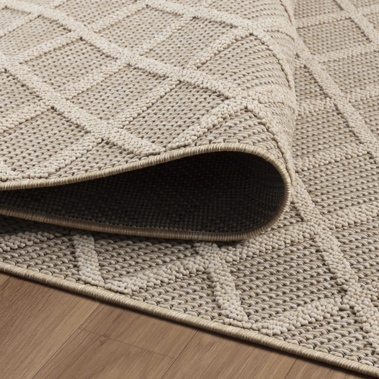 Product fold detail