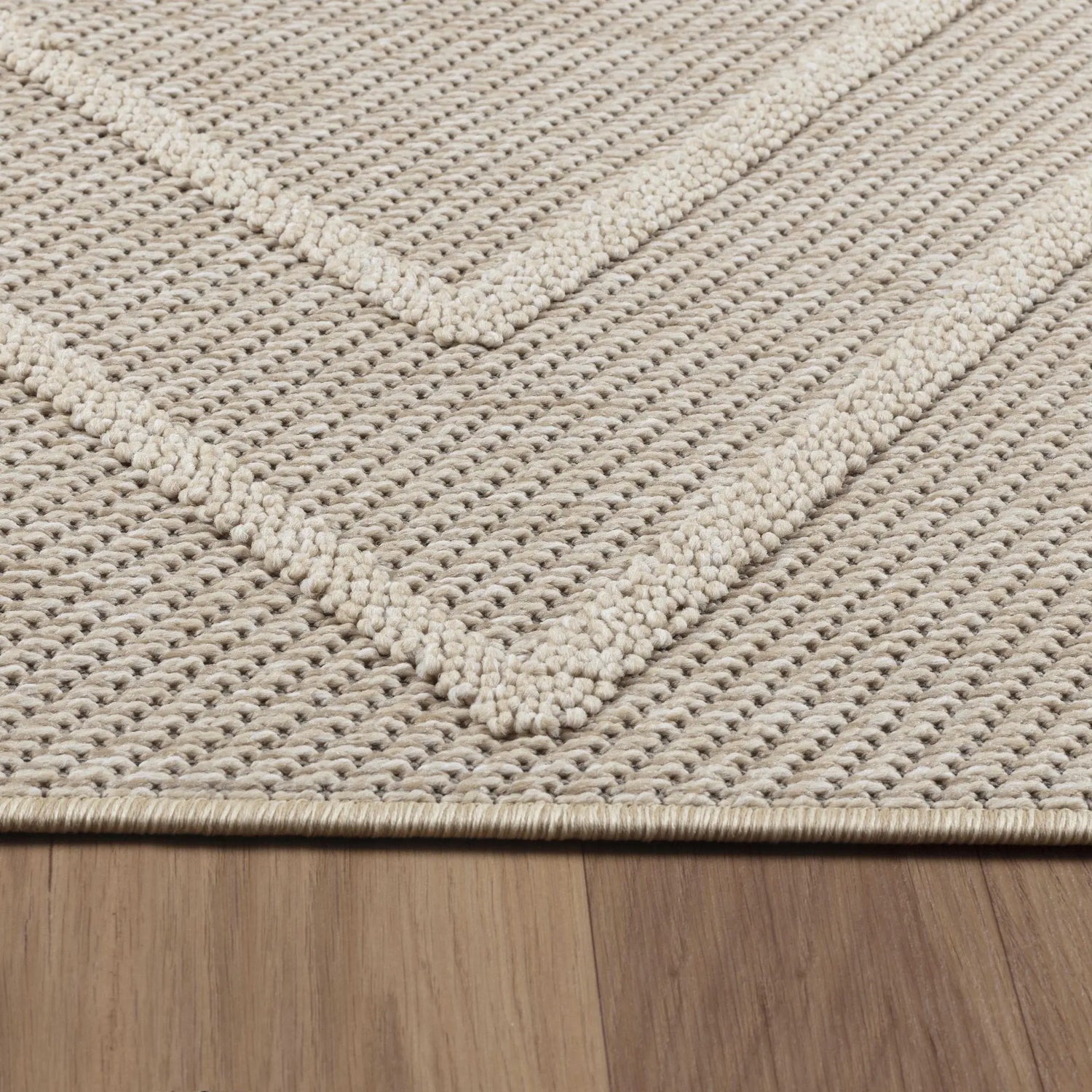 Product edge detail