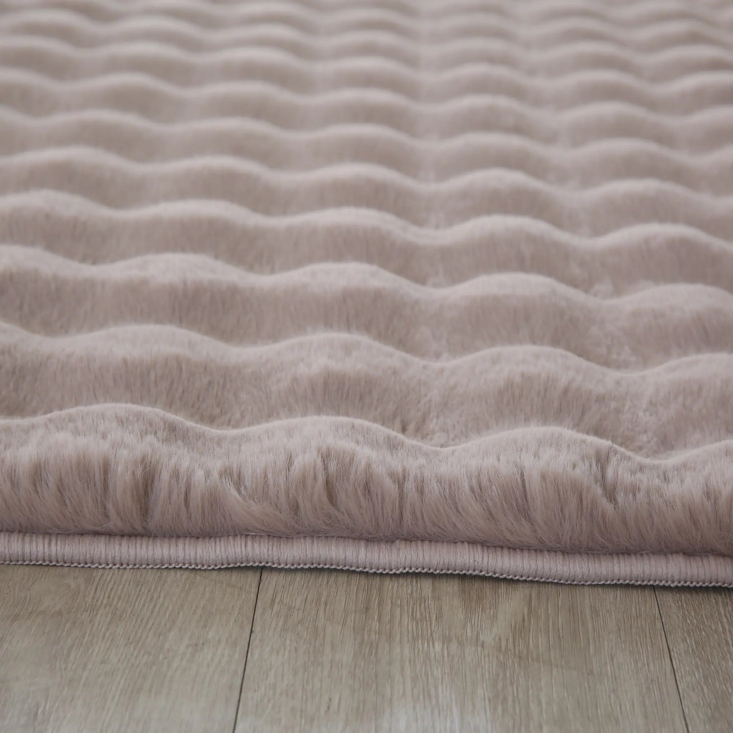 Product edge detail