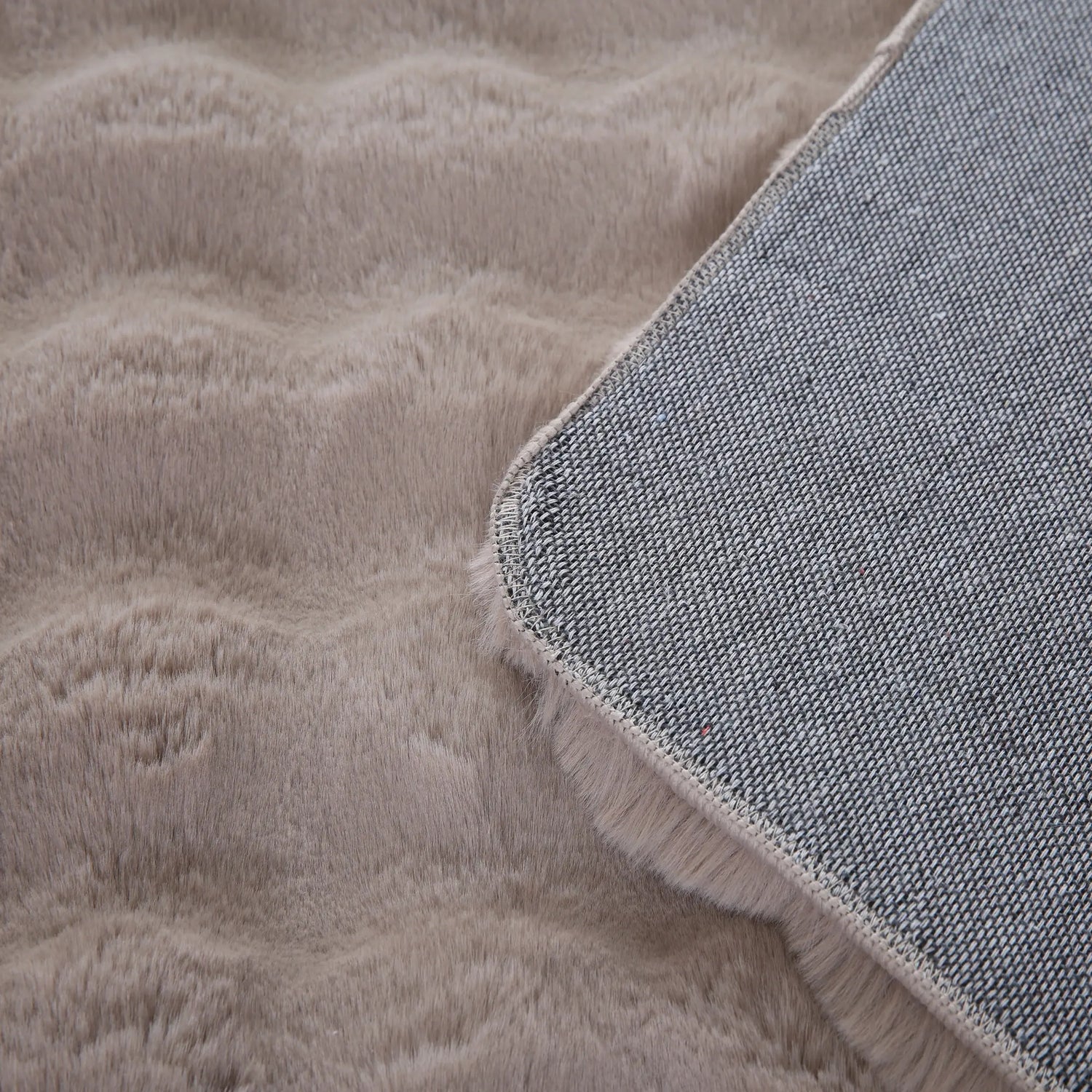 Product fold detail