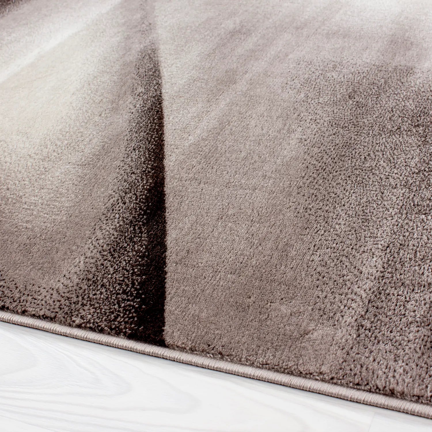 Product edge detail