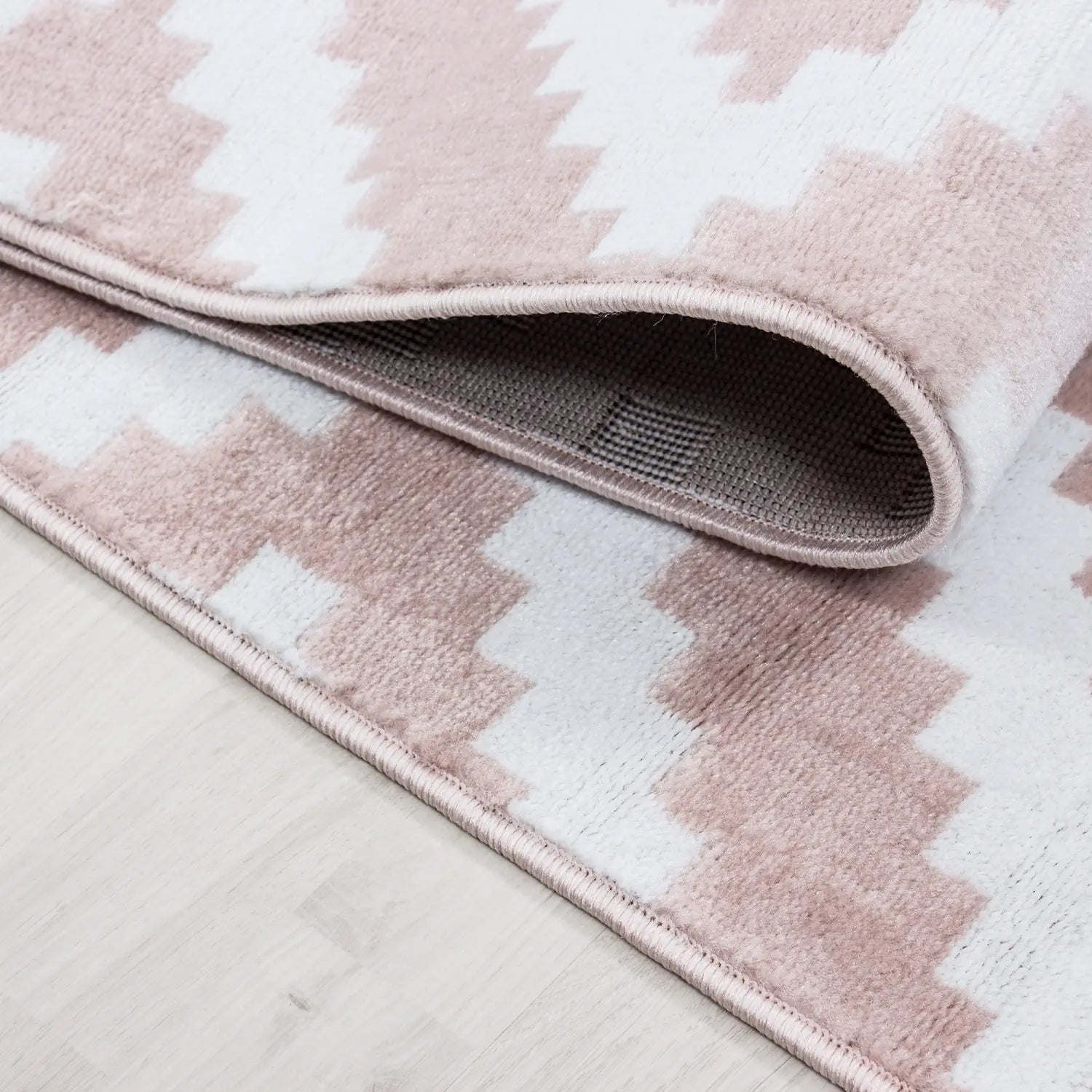 Product fold detail