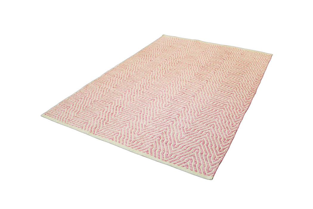 {{ product.title }}