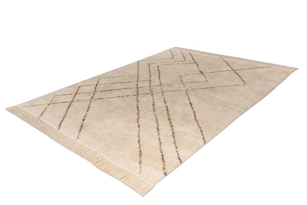 {{ product.title }}