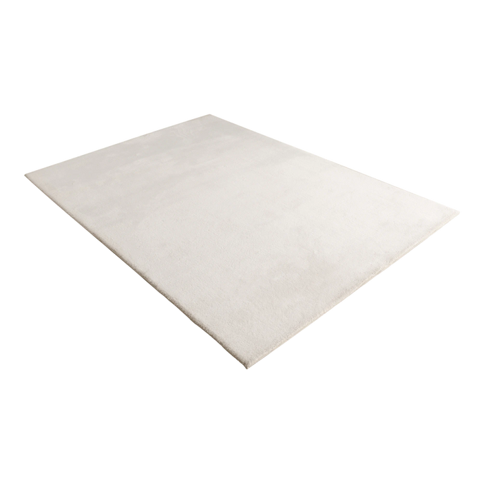 {{ product.title }}