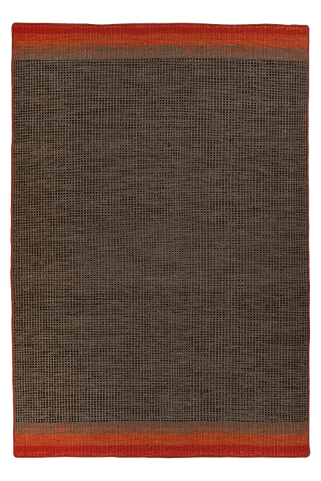 {{ product.title }}