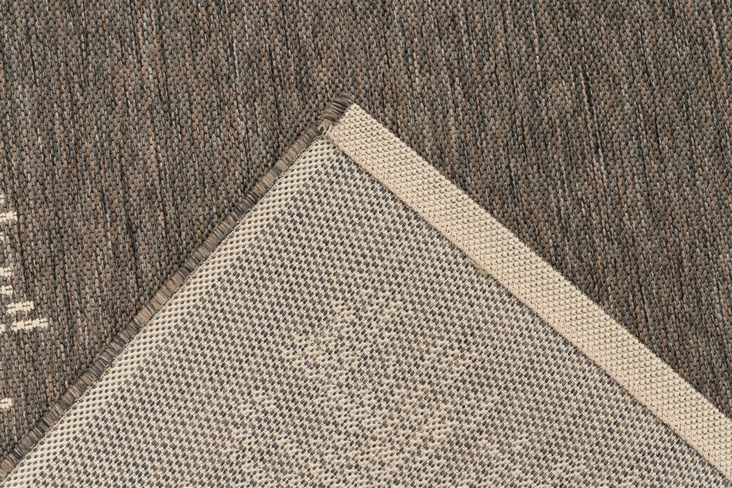 {{ product.title }}