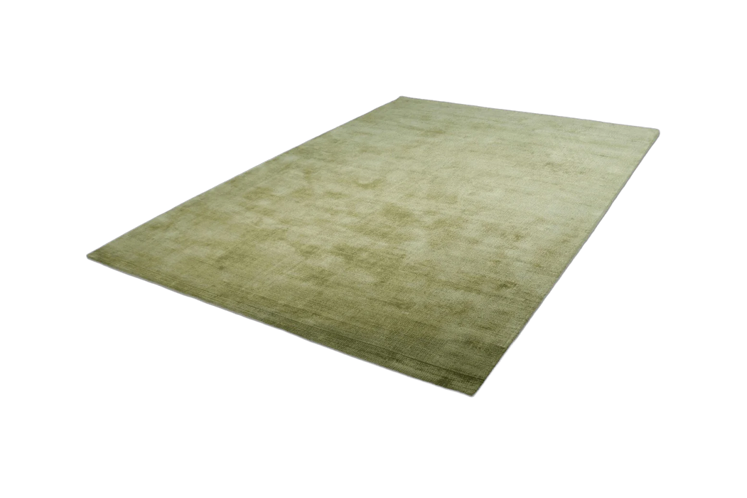 {{ product.title }}