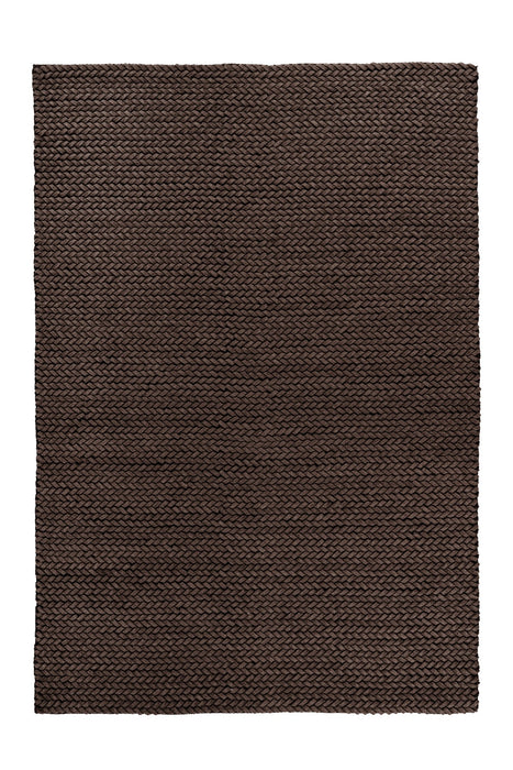 {{ product.title }}