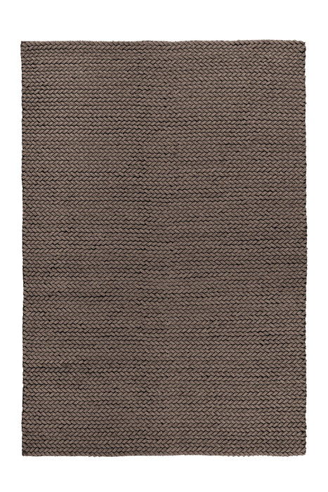 {{ product.title }}