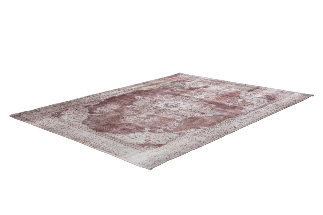 {{ product.title }}