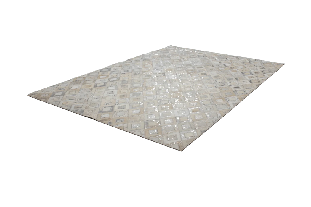 {{ product.title }}